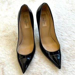 Valentino Black Patent Pumps. Size 40